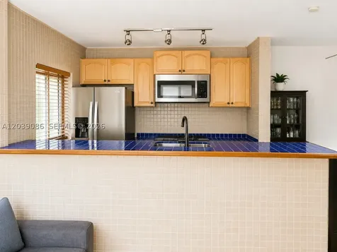 549 Meridian Avenue Miami Beach FL 33139