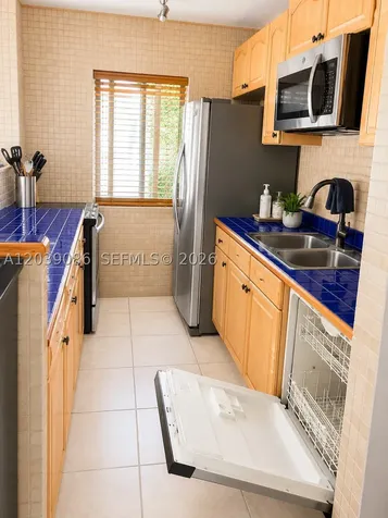549 Meridian Avenue Miami Beach FL 33139