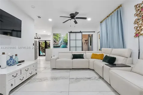 8280 NE 1st Place Miami FL 33138