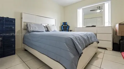 7548 NW 173rd Terrace Hialeah FL 33015