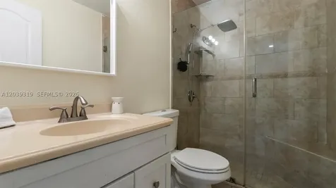 7548 NW 173rd Terrace Hialeah FL 33015