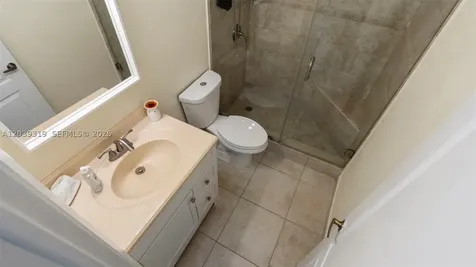 7548 NW 173rd Terrace Hialeah FL 33015