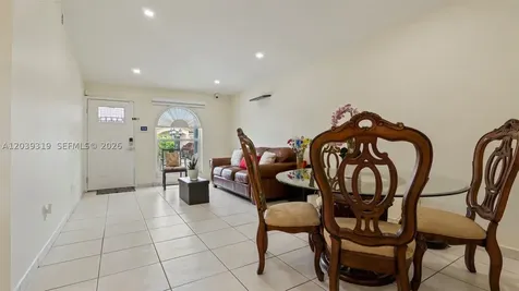 7548 NW 173rd Terrace Hialeah FL 33015