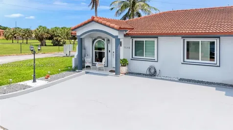 7548 NW 173rd Terrace Hialeah FL 33015