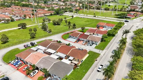 7548 NW 173rd Terrace Hialeah FL 33015