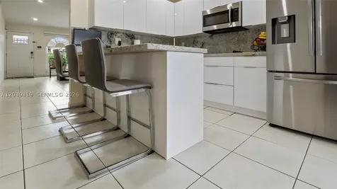 7548 NW 173rd Terrace Hialeah FL 33015