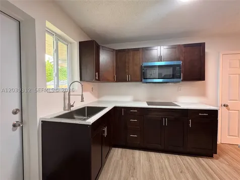 3632 SW 87th Avenue Miami FL 33165