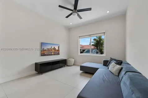 11163 NW 71st Terrace Doral FL 33178