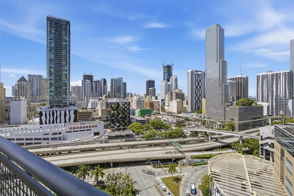 350 S Miami Avenue Miami FL 33130