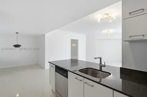350 S Miami Avenue Miami FL 33130