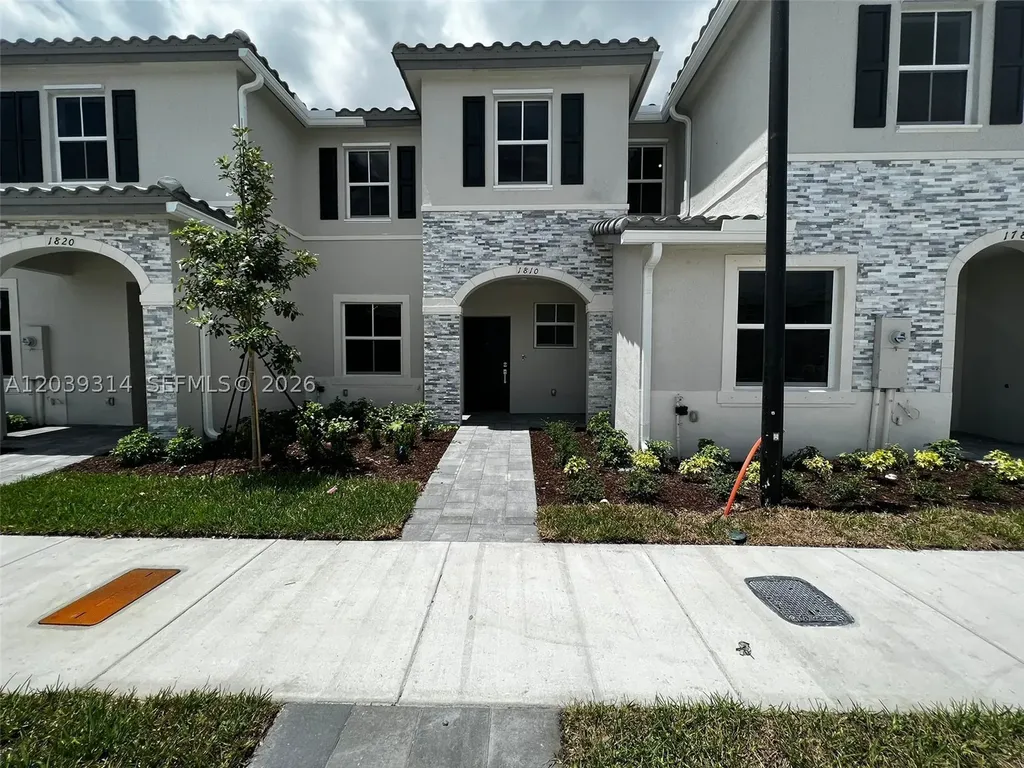 1810 SE 26th Terrace Homestead FL 33035