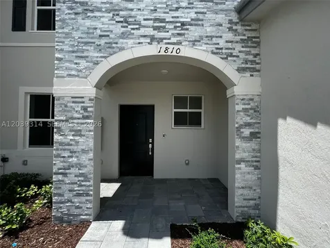 1810 SE 26th Terrace Homestead FL 33035