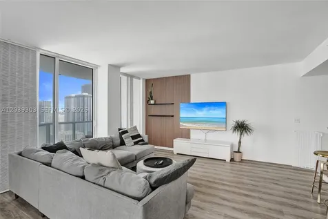 244 Biscayne Boulevard Miami FL 33132
