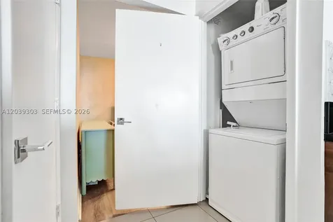 244 Biscayne Boulevard Miami FL 33132