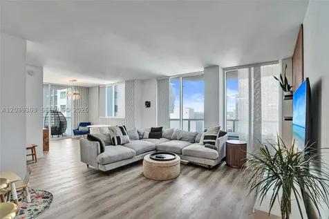 244 Biscayne Boulevard Miami FL 33132