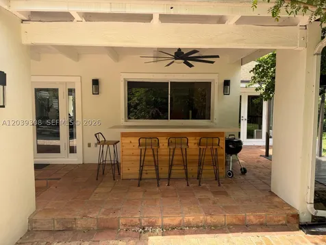11521 SW 98th Court Miami FL 33176