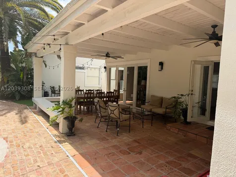 11521 SW 98th Court Miami FL 33176