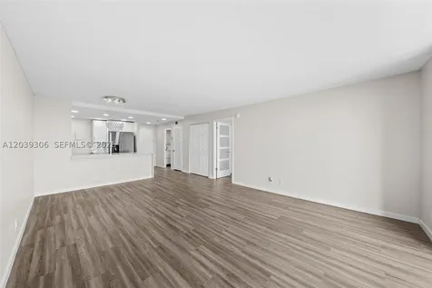 16740 NE 9th Avenue North Miami Beach FL 33162