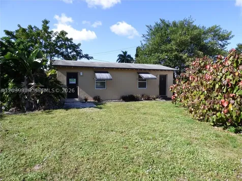 411 Columbus Parkway Hollywood FL 33021