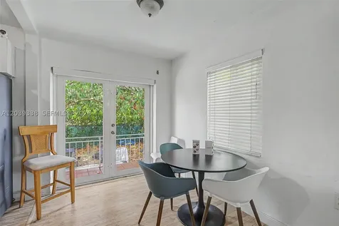 702 Boabadilla Coral Gables FL 33134