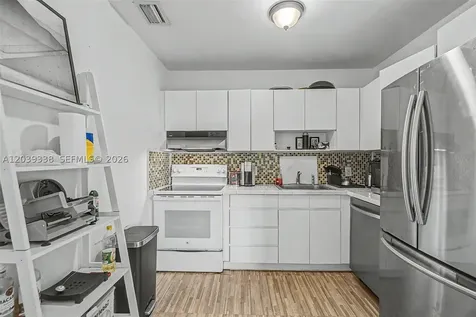 702 Boabadilla Coral Gables FL 33134