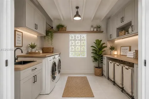 702 Boabadilla Coral Gables FL 33134