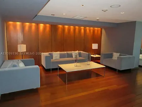 325 S Biscayne Boulevard Miami FL 33131
