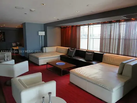 325 S Biscayne Boulevard Miami FL 33131