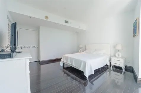 335 S Biscayne Boulevard Miami FL 33131