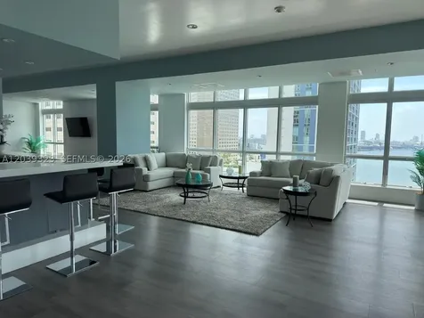 300 S Biscayne Boulevard Miami FL 33131