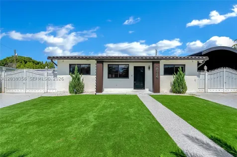 2914 SW 103rd Court Miami FL 33165