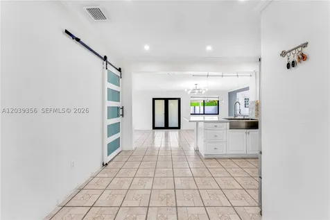 2914 SW 103rd Court Miami FL 33165