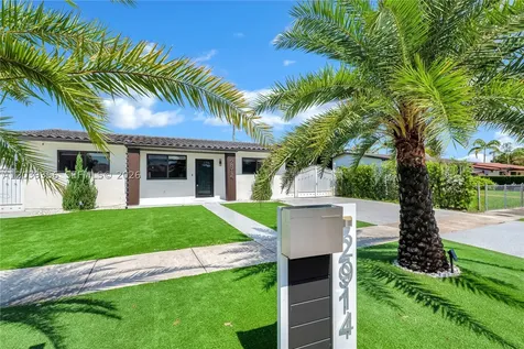 2914 SW 103rd Court Miami FL 33165