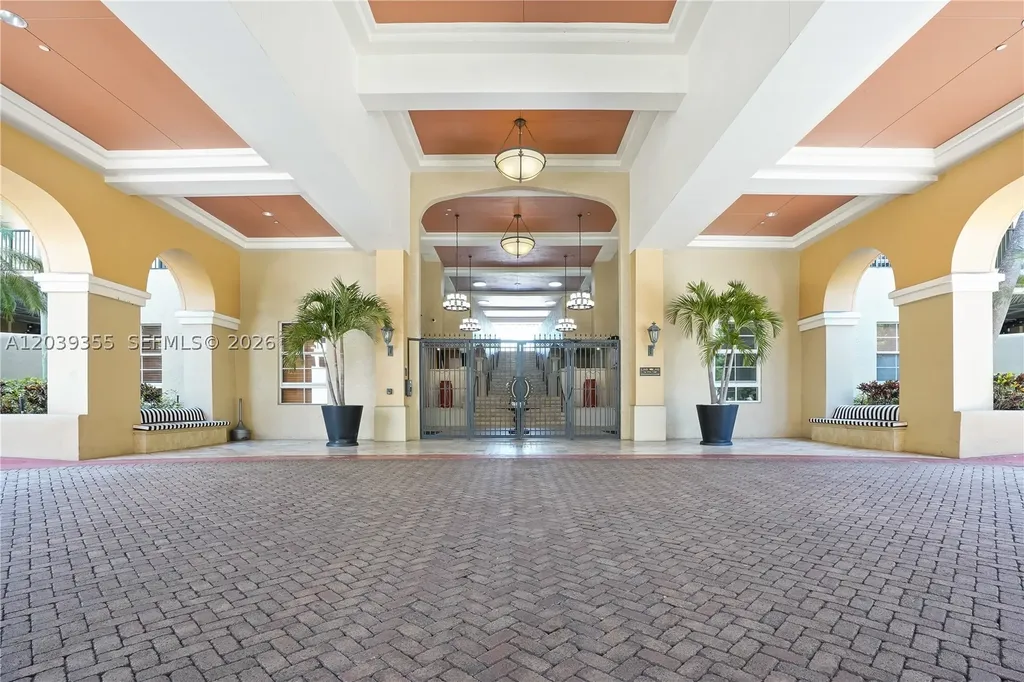 520 SE 5th Avenue Fort Lauderdale FL 33301