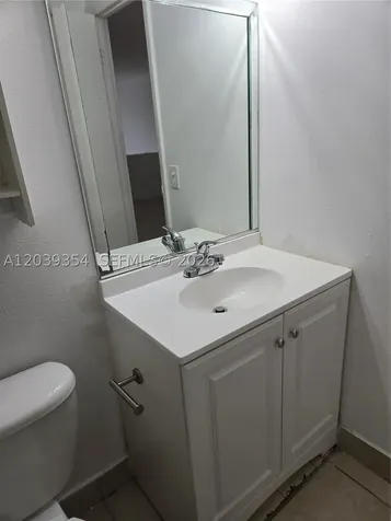 17901 NW 68 Avenue Miami Lakes FL 33015