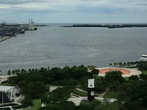 Miami FL 33132