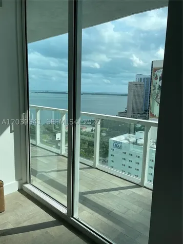 Miami FL 33132