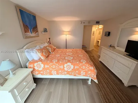 5757 Collins Avenue Miami Beach FL 33140