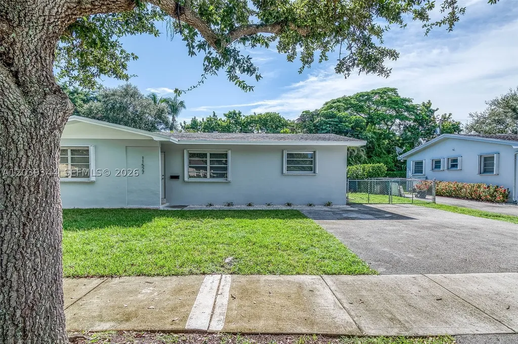 11527 SW 81st Road Pinecrest FL 33156
