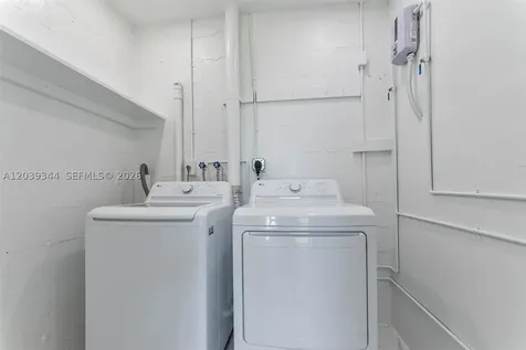 11527 SW 81st Road Pinecrest FL 33156