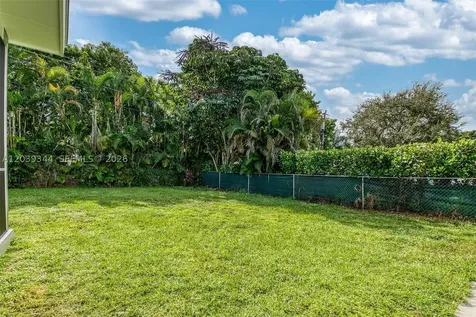 11527 SW 81st Road Pinecrest FL 33156