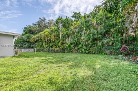 11527 SW 81st Road Pinecrest FL 33156