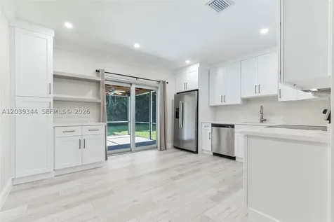 11527 SW 81st Road Pinecrest FL 33156