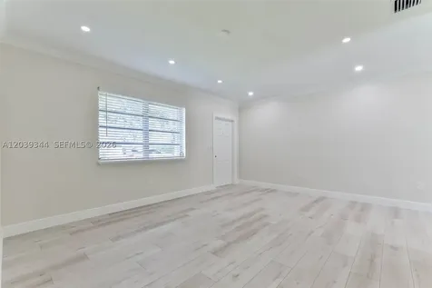 11527 SW 81st Road Pinecrest FL 33156