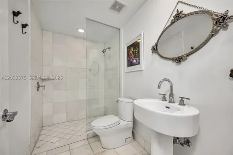 2950 NE 188th Street Aventura FL 33180