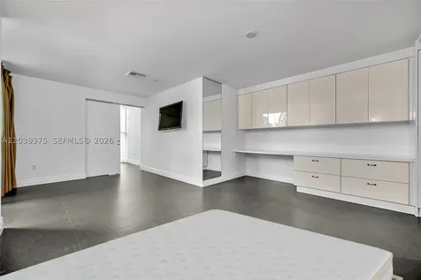 2950 NE 188th Street Aventura FL 33180