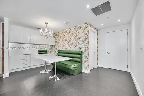 2950 NE 188th Street Aventura FL 33180