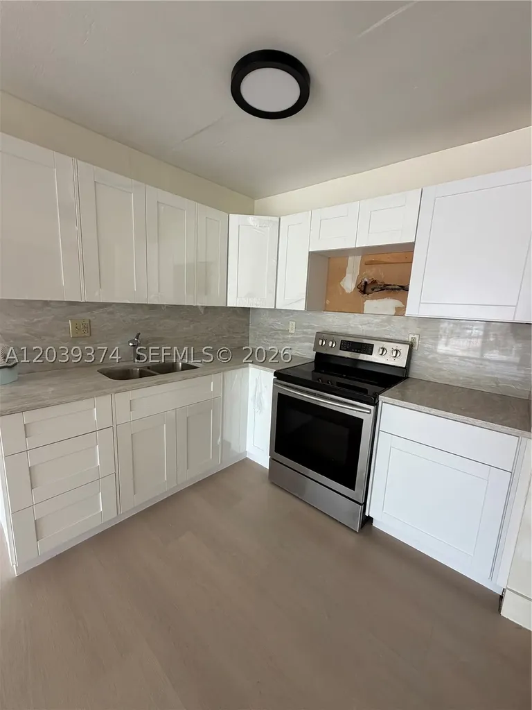 1800 NW 24th Avenue Miami FL 33125