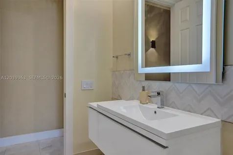1529 Shoreline Way Hollywood FL 33019