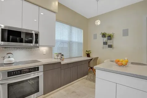 1529 Shoreline Way Hollywood FL 33019
